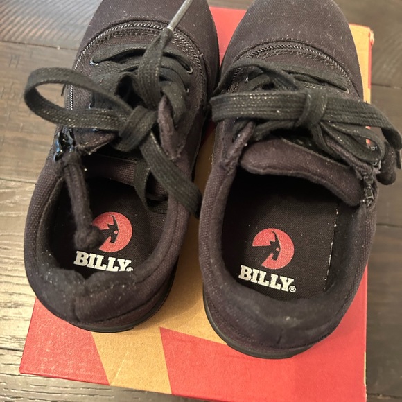 Billy’s low cs adaptive sneaker - Picture 4 of 4